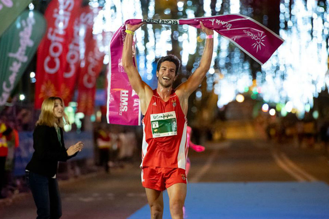 O triatleta João Pereira foi o vencedor da edição de 2018 da São Silvestre de Lisboa